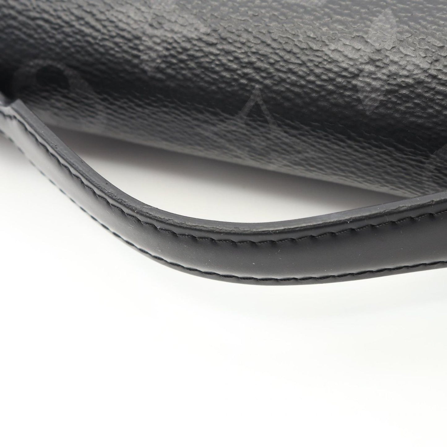 Louis Vuitton Zippy XL Monogram Eclipse Wallet - Timeless Elegance