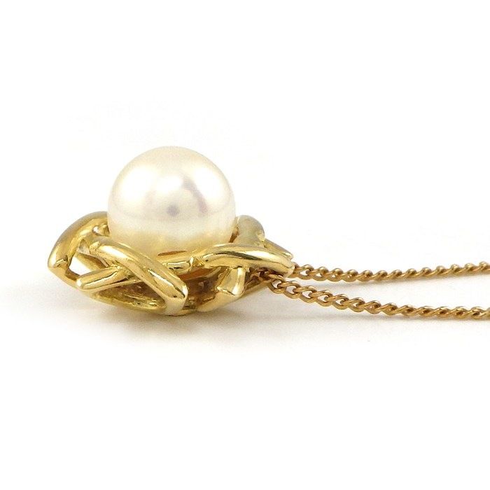 Tiffany & Co. Kiss Around Necklace with 6.5mm Pearl in K18YG