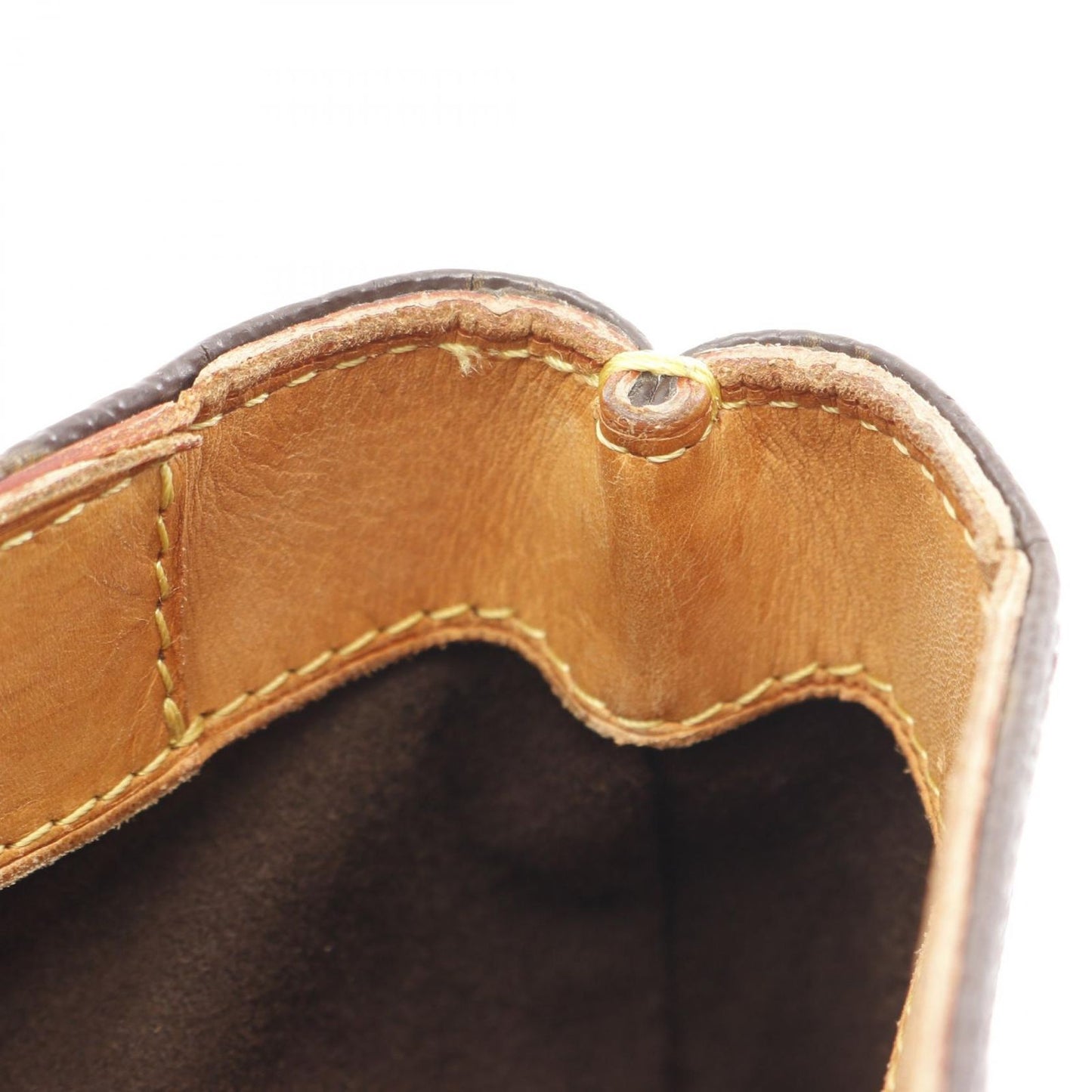 Louis Vuitton Wilshire MM Monogram Tote - Timeless Elegance