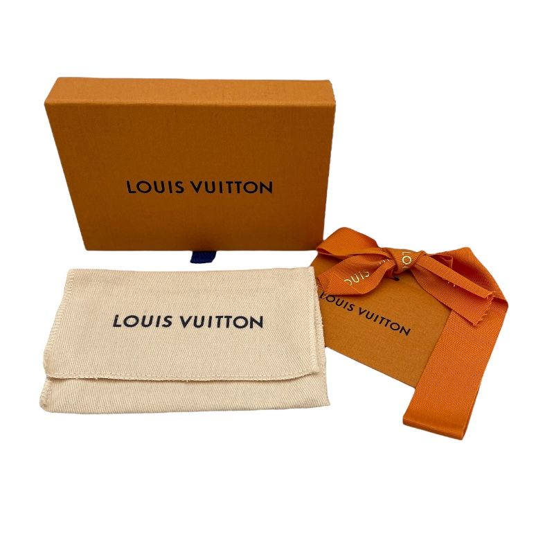 Louis Vuitton Militaire 4 Key Case in Rose Jasmine Mahina Leather