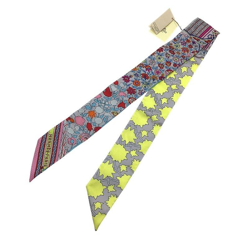 HERMES Twilly Tapis Persans Multicolor Silk Scarf - Exquisite Elegance