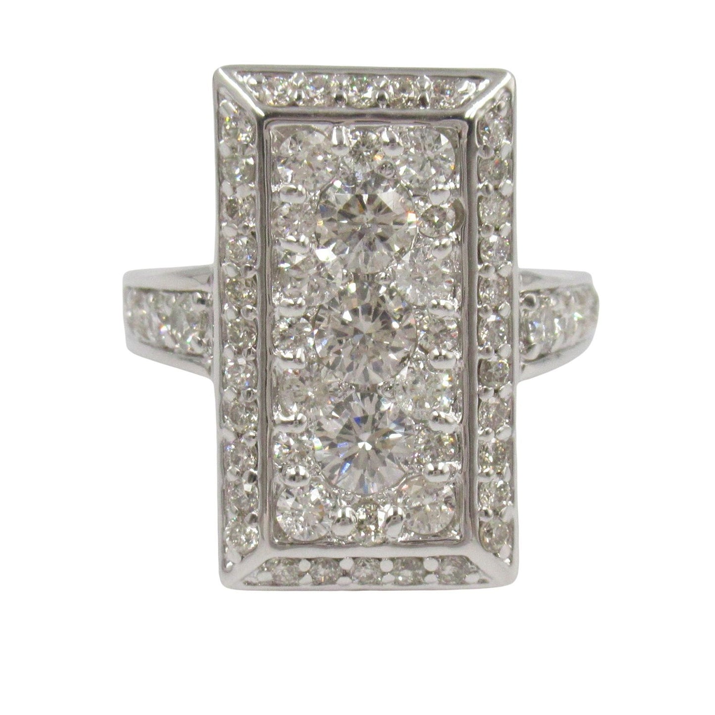Exquisite Diamond Ring in K18 White Gold - 2.00ct
