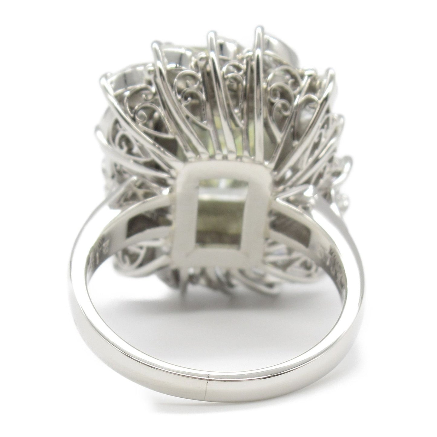 Exquisite JEWELRY Diamond Ring in Platinum - A Timeless Treasure