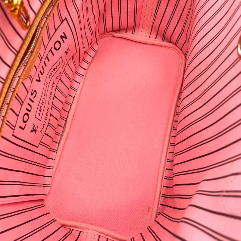 Louis Vuitton Neverfull MM Jungle Dot Monogram Tote Bag