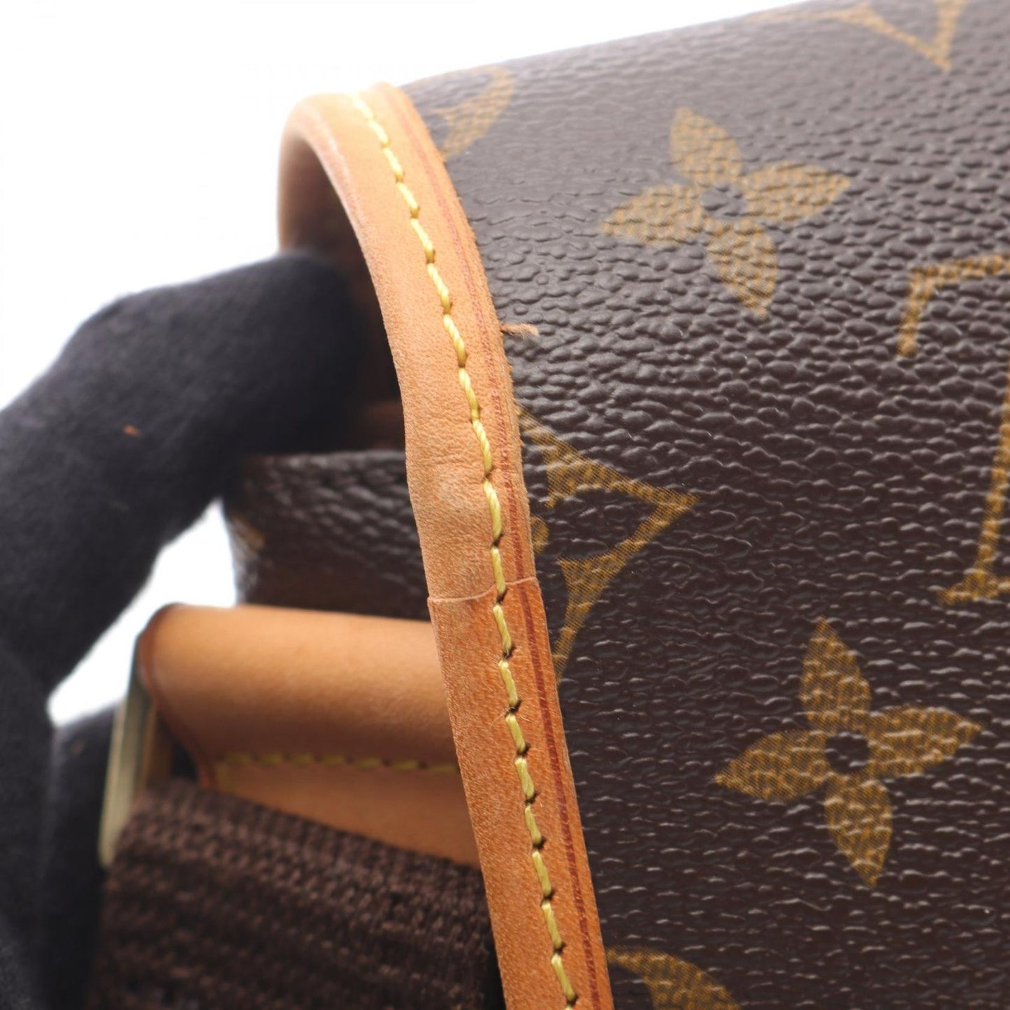 Louis Vuitton Monogram Bosphore PM Messenger Bag - Timeless Elegance