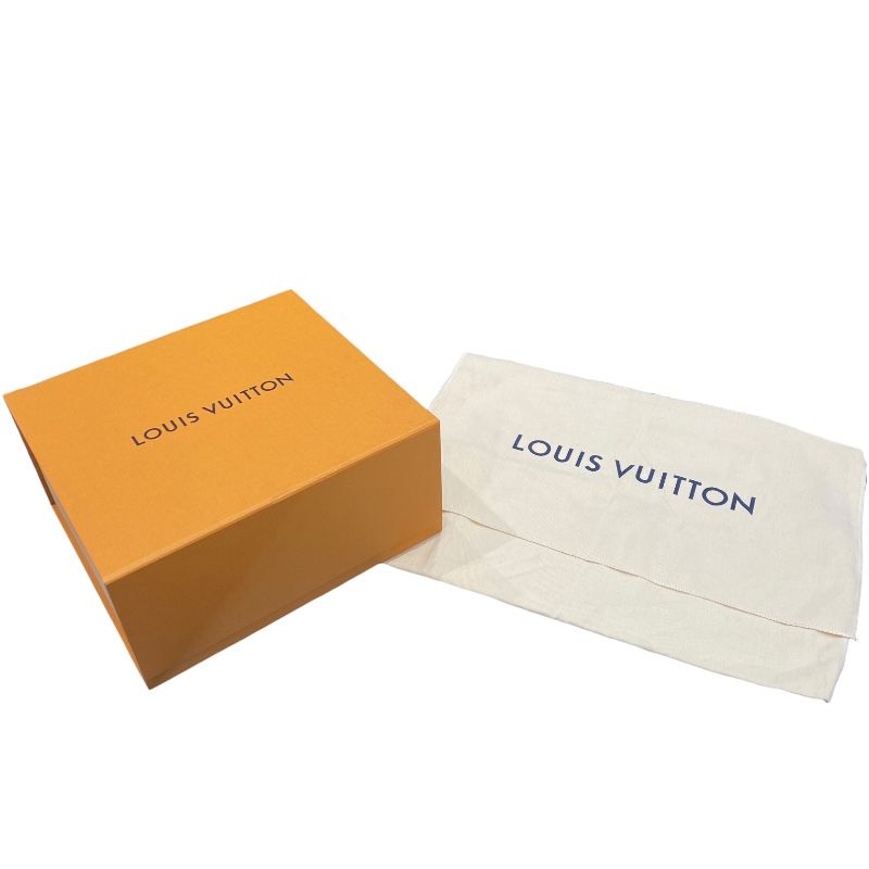 Louis Vuitton OnTheGo PM Monogram Giant Reverse Shoulder Bag