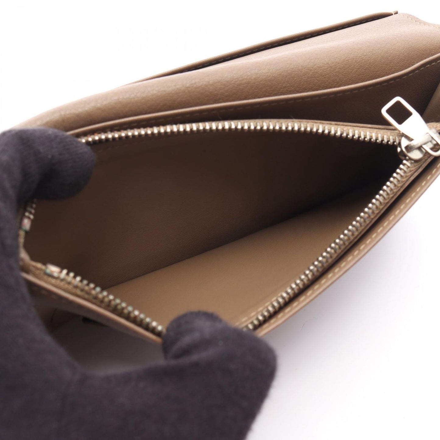 Louis Vuitton Portefeuille Brazza Wallet in Avane - Timeless Elegance