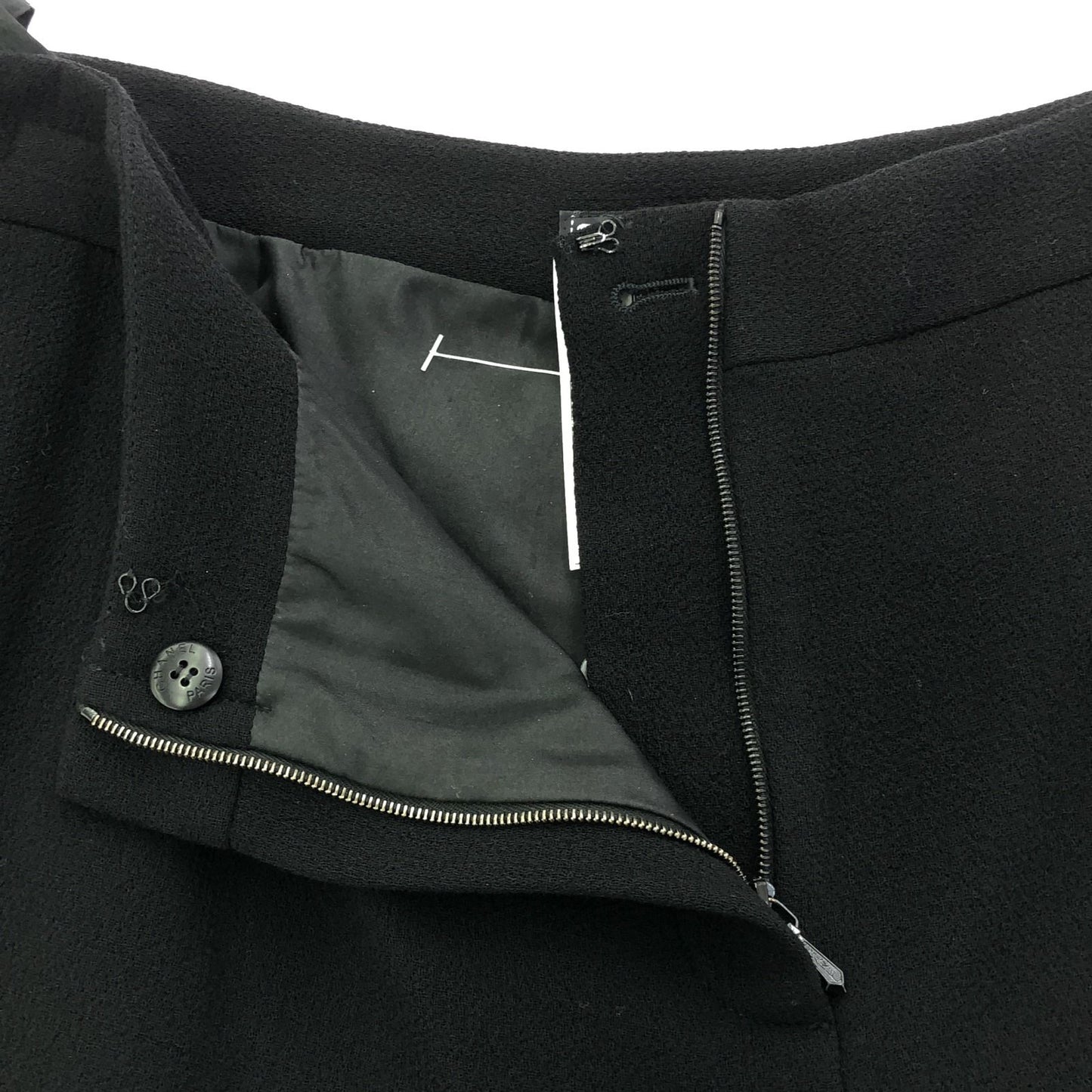 CHANEL Black Wool Pants - Timeless Elegance in Size 44