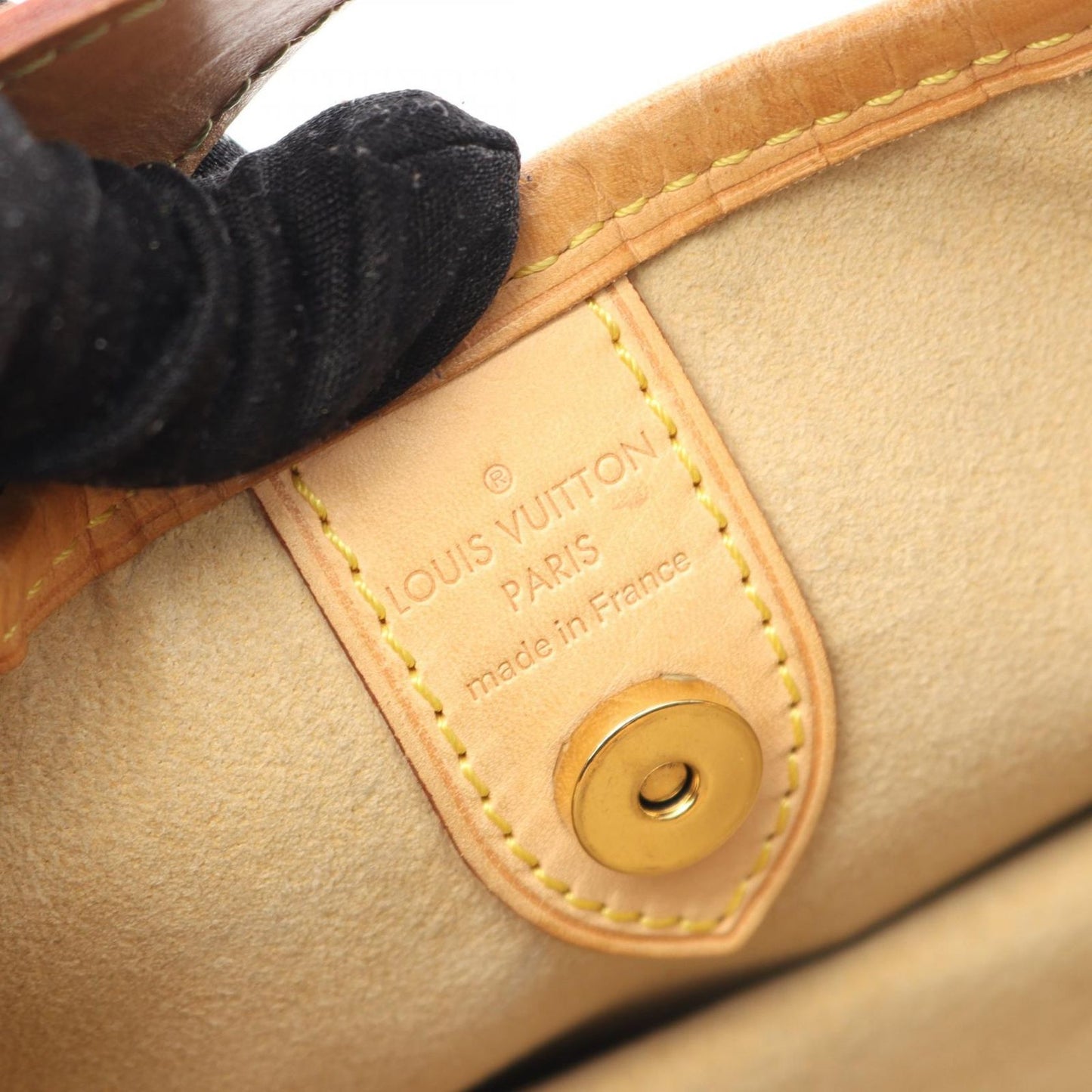 Louis Vuitton Galliera PM Monogram Shoulder Bag - Timeless Elegance