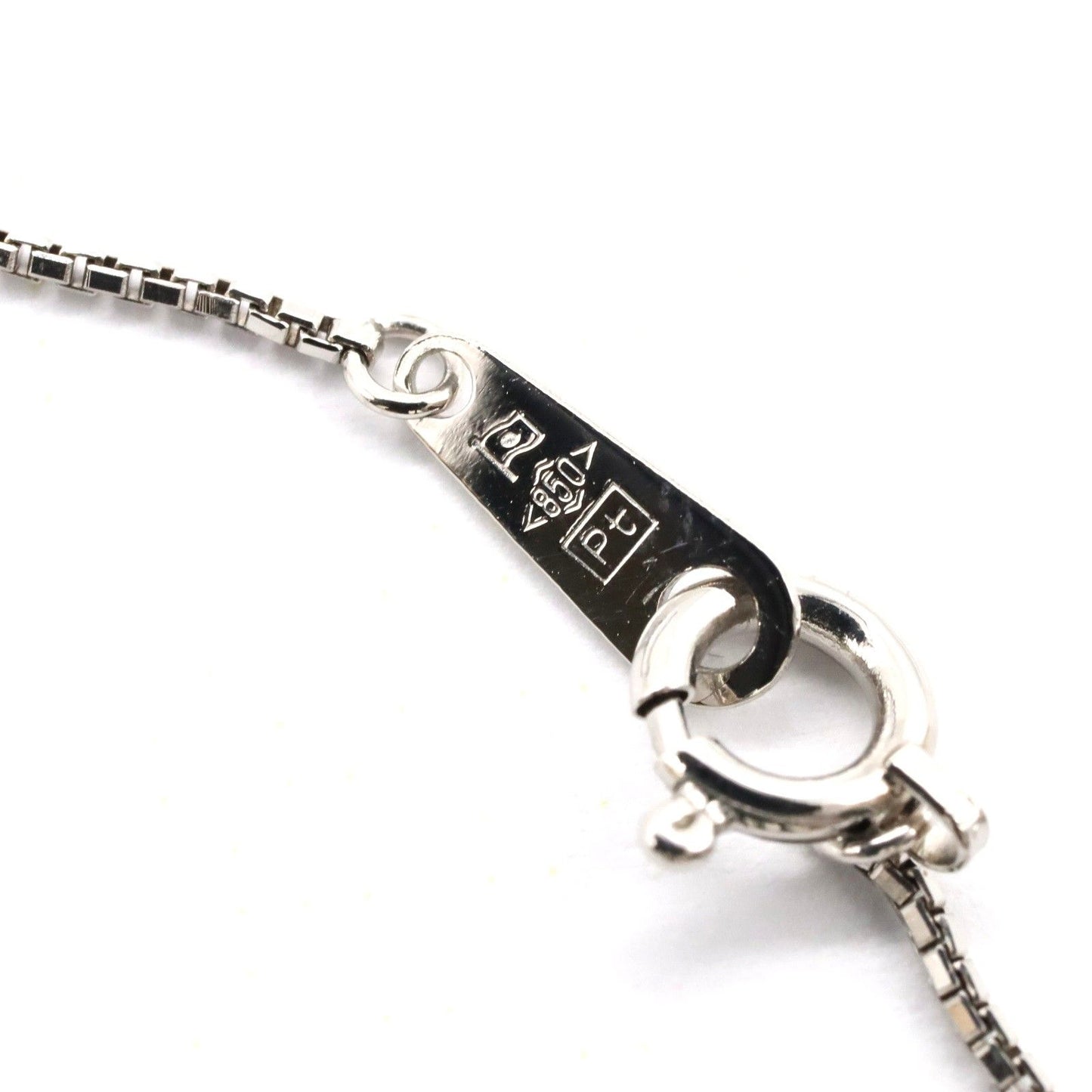 Exquisite Diamond Pendant Necklace in Platinum - 0.563ct