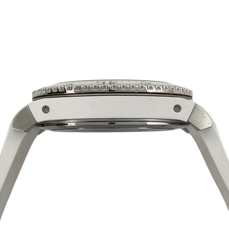 GUCCI Dive 40mm Quartz Men's Watch - White SS - Limited Edition