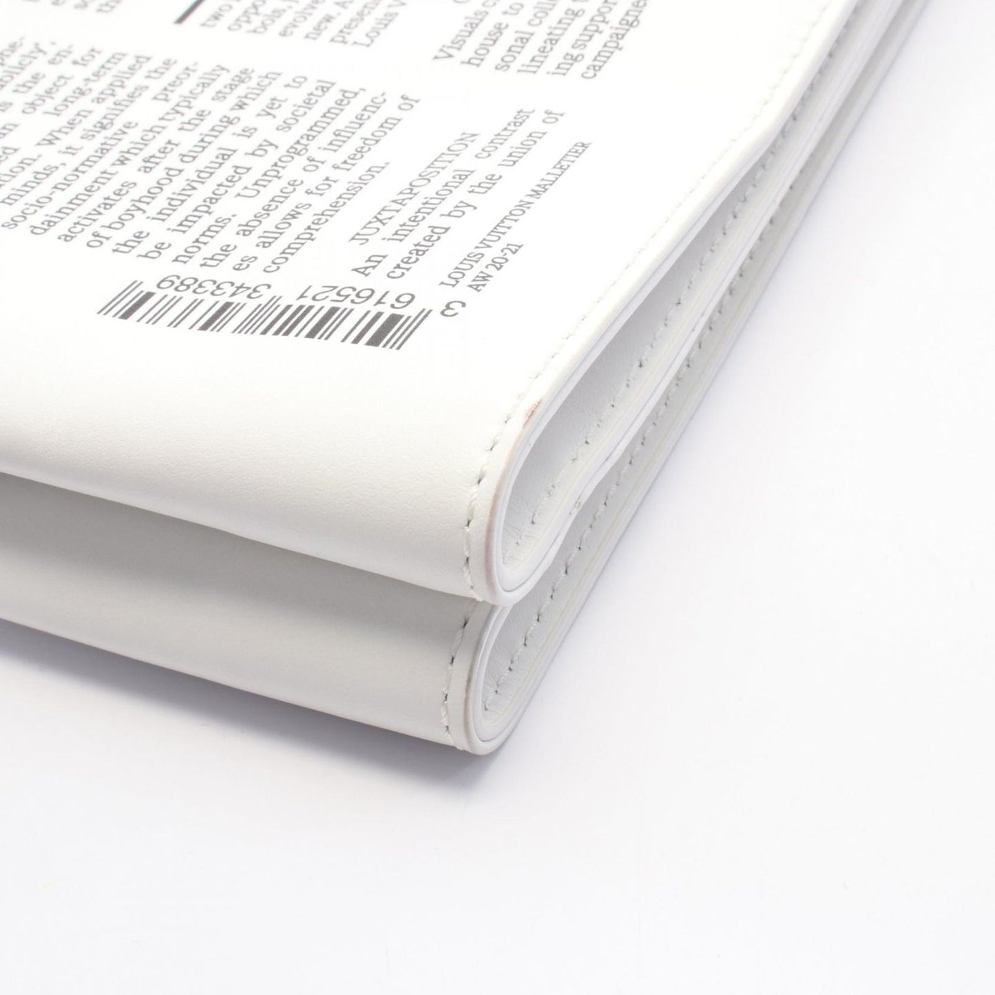 Louis Vuitton Everyday LV Newspaper Clutch Bag - Exquisite Craftsmanship