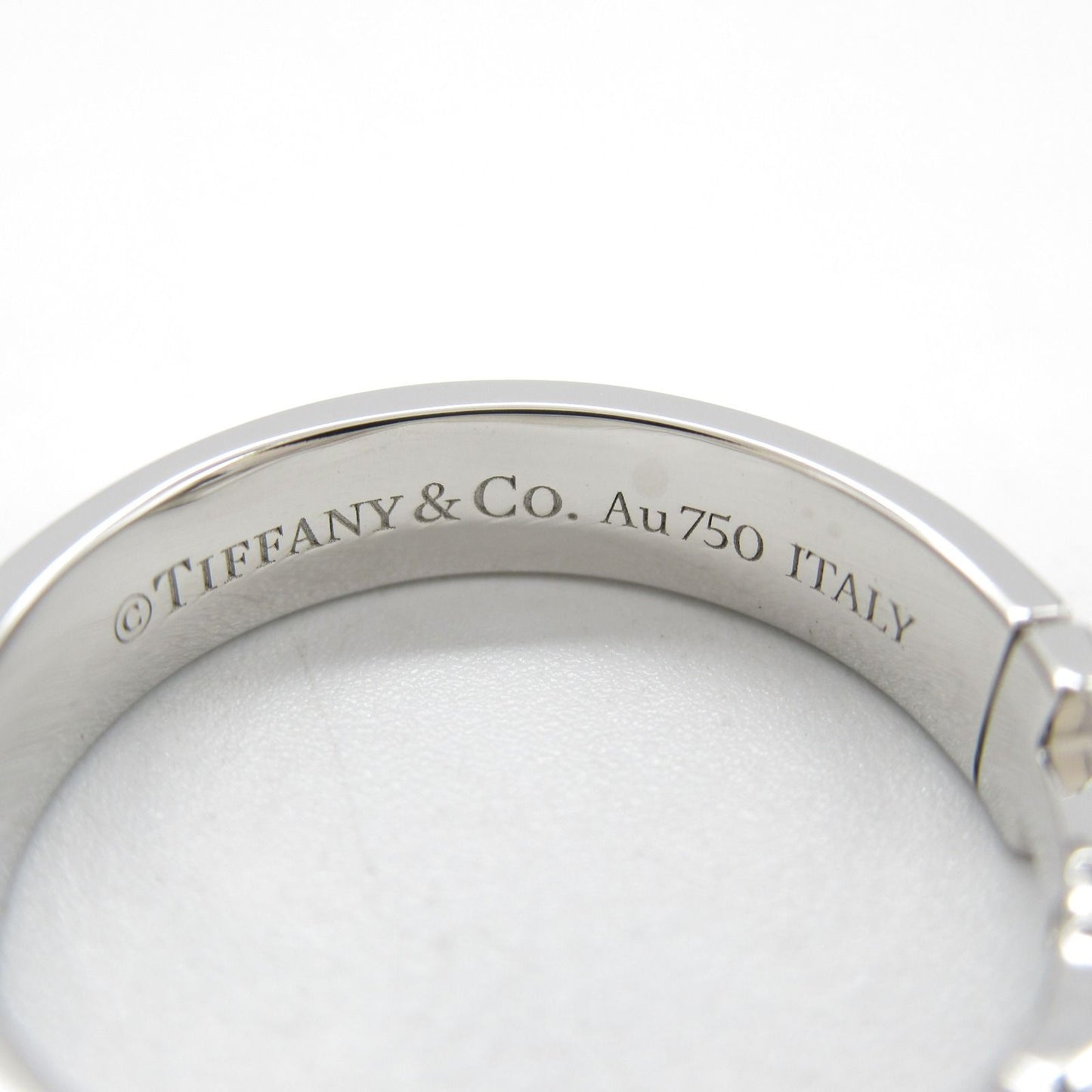 TIFFANY & CO T True Ring with Diamond in 18K White Gold