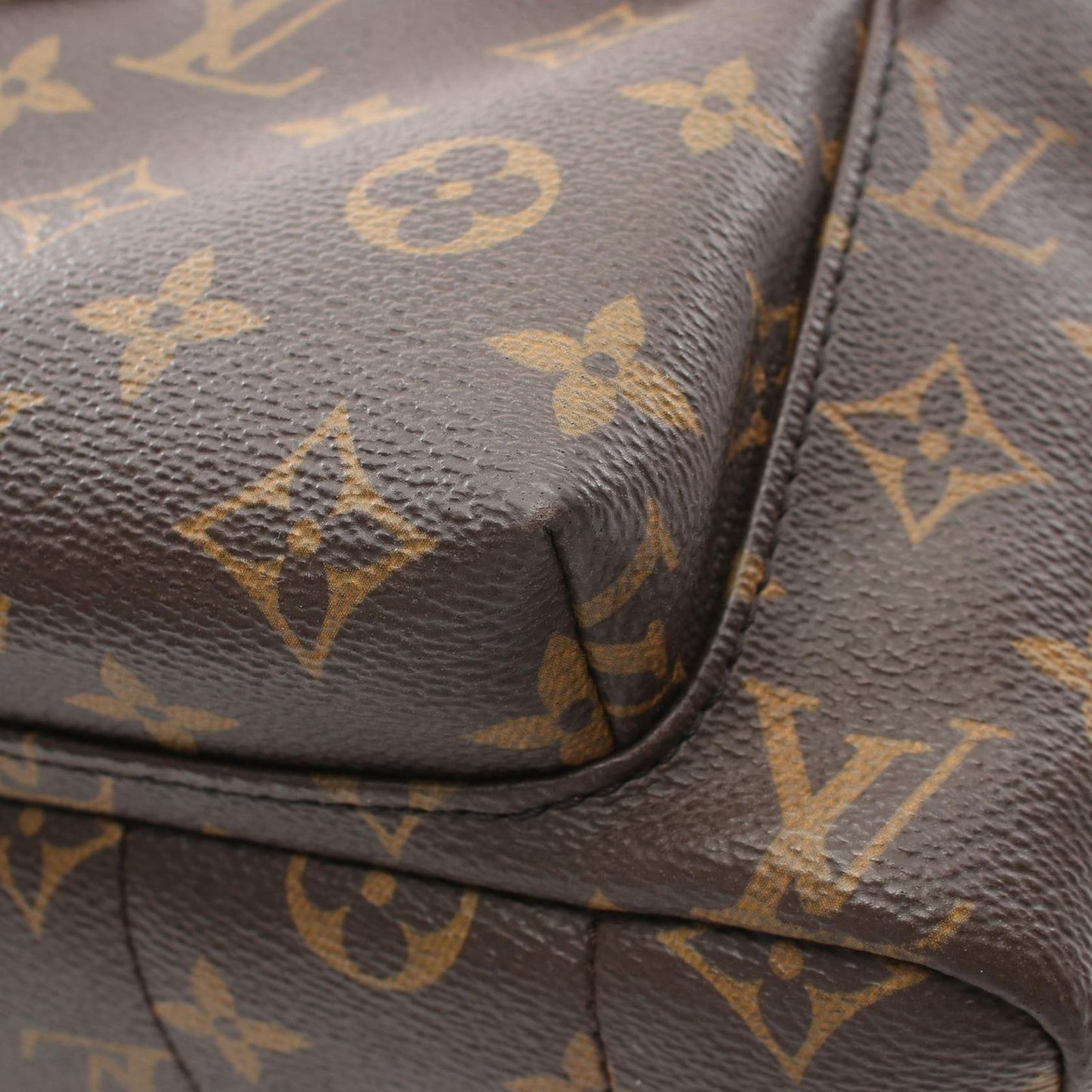Louis Vuitton Palm Springs MM Backpack - Exquisite Craftsmanship