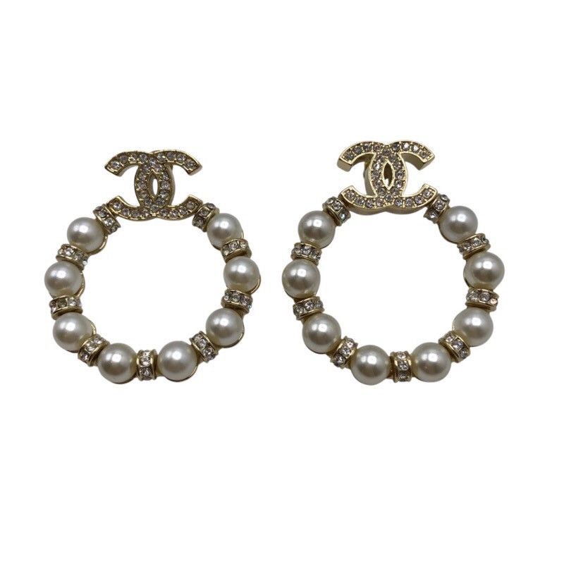 CHANEL Coco Mark Circle Earrings in Metal, Strass & Pearl