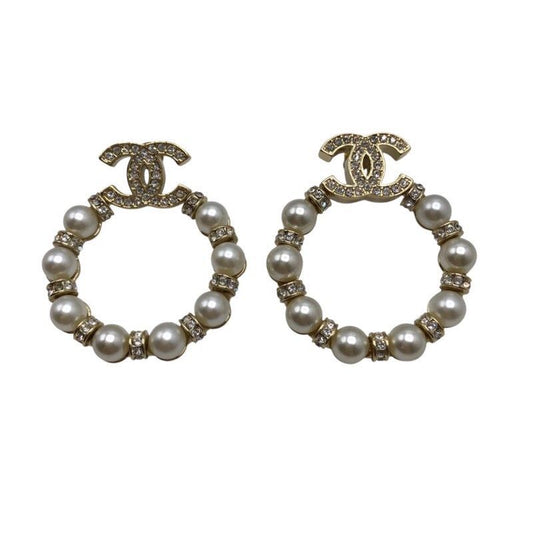 CHANEL Coco Mark Circle Earrings in Metal, Strass & Pearl