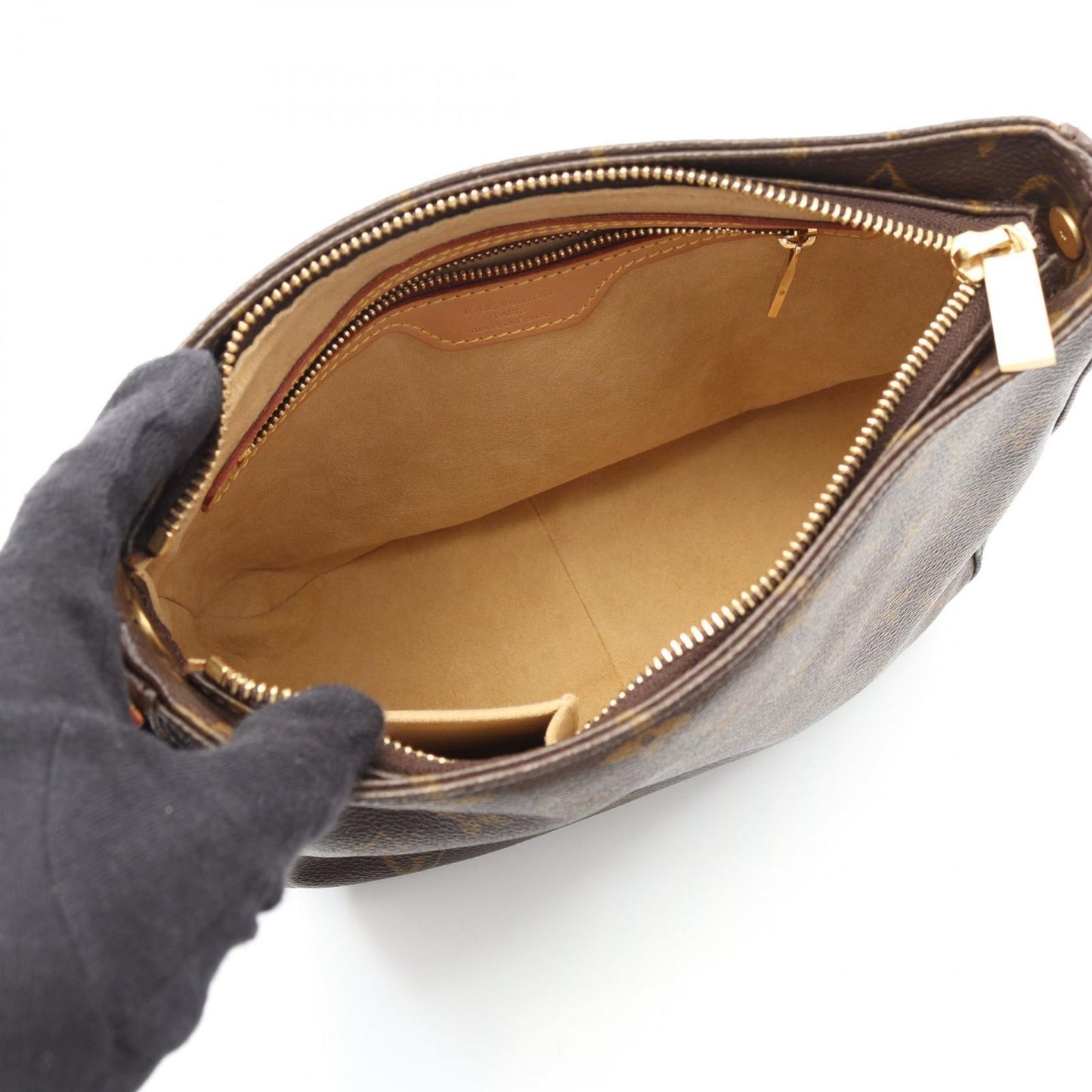 Louis Vuitton Monogram Looping MM Shoulder Bag - Timeless Elegance