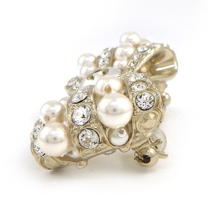 CHANEL Coco Mark Bow Brooch with Rhinestones & Imitation Pearls