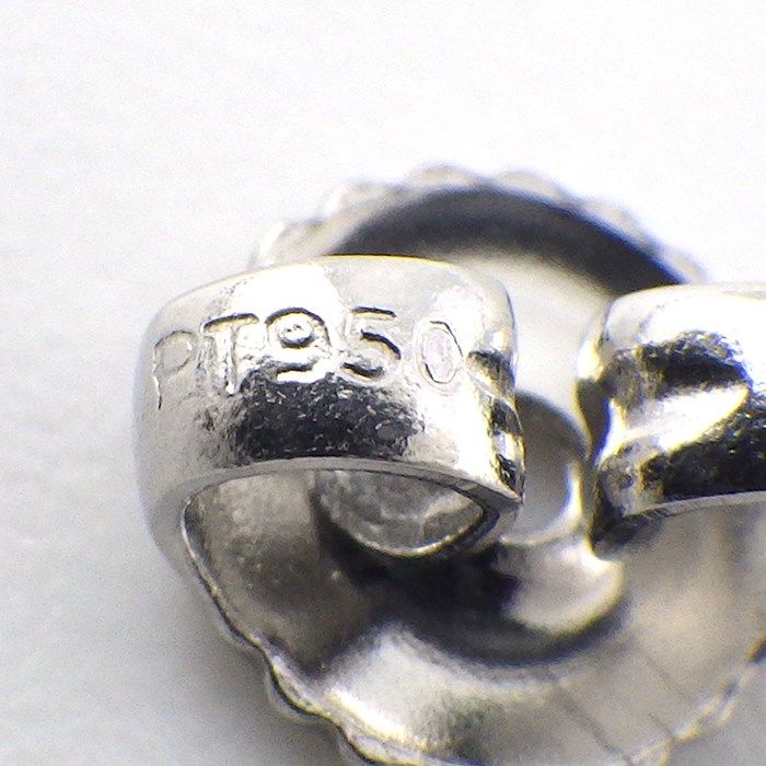 HARRY WINSTON Lily Cluster Mini Diamond Earrings - 0.37ct