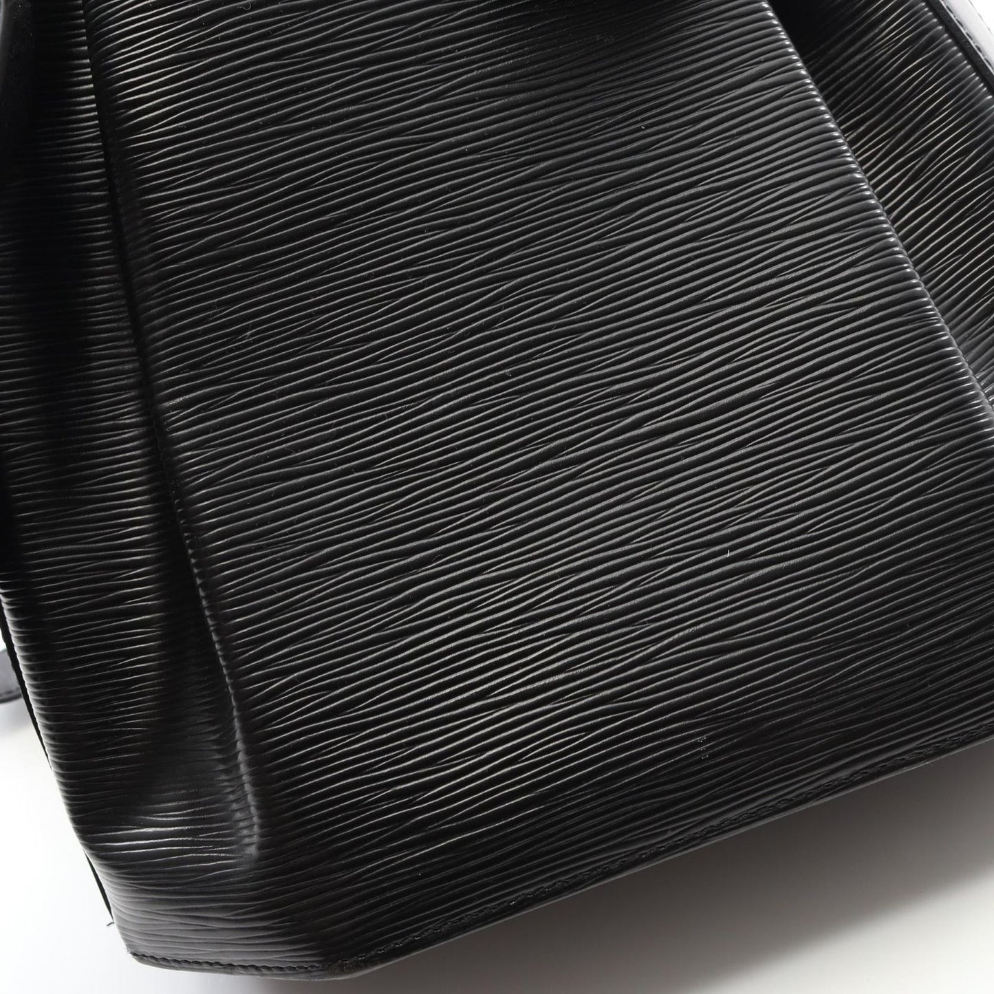 Louis Vuitton Sac De Paille PM Epi Noir Shoulder Bag - Timeless Elegance