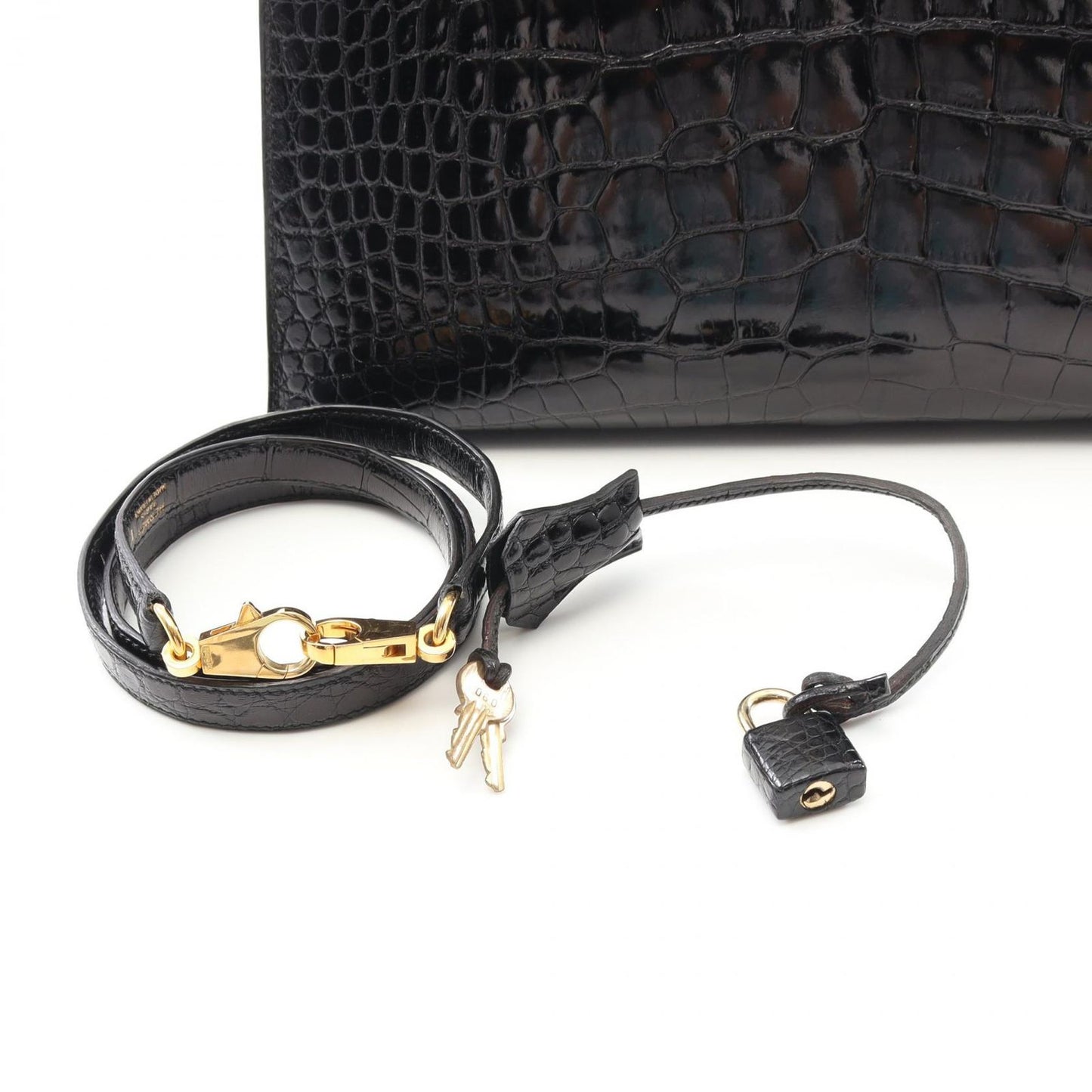 HERMES Kelly 32 Handbag in Black Alligator - Timeless Elegance