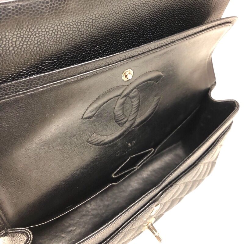 CHANEL Matelassé 25 Black Caviar Leather Shoulder Bag
