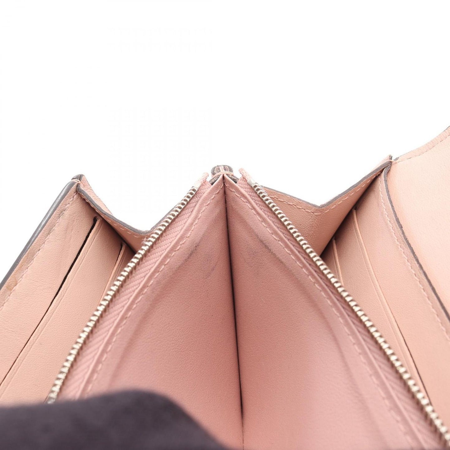 Louis Vuitton Monogram Mahina Magnolia Wallet - Exquisite Craftsmanship