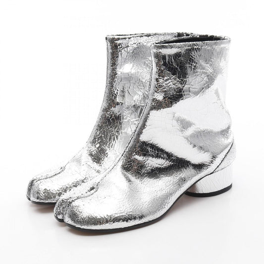 Maison Margiela Tabi Leather Short Boots - Silver, Size 39