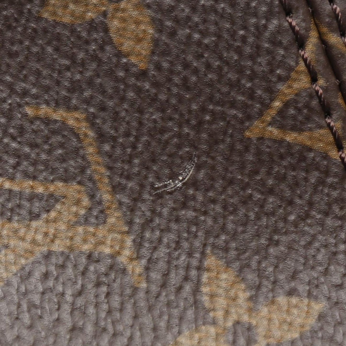 Louis Vuitton Passy Shoulder Bag M45592 - Timeless Elegance