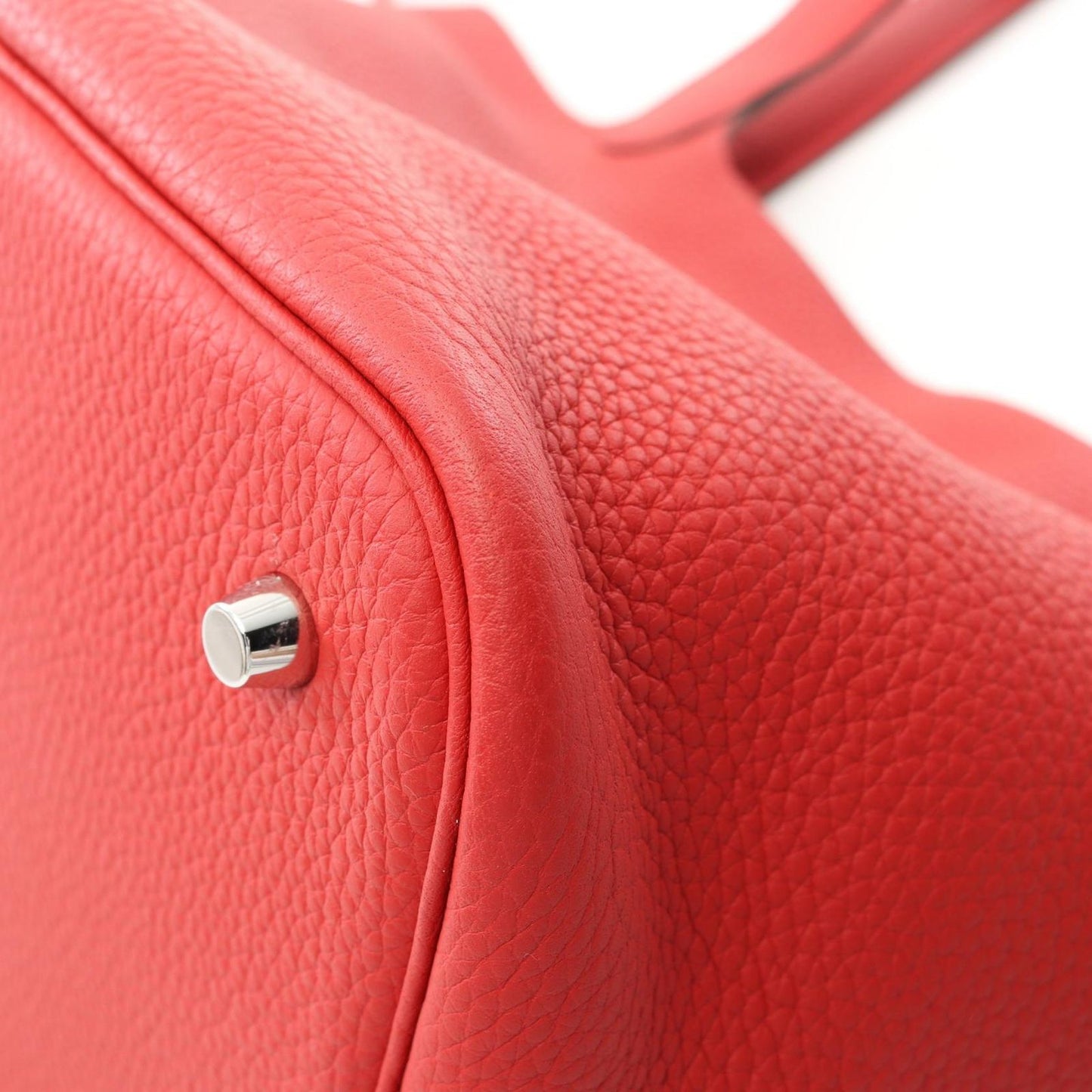 HERMES Picotin Lock MM Handbag in Vermilion Leather - Exquisite Craftsmanship