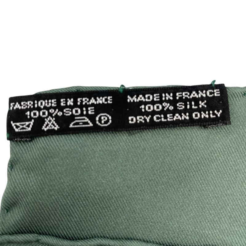 HERMES Green Silk Pocket Square - Timeless Elegance