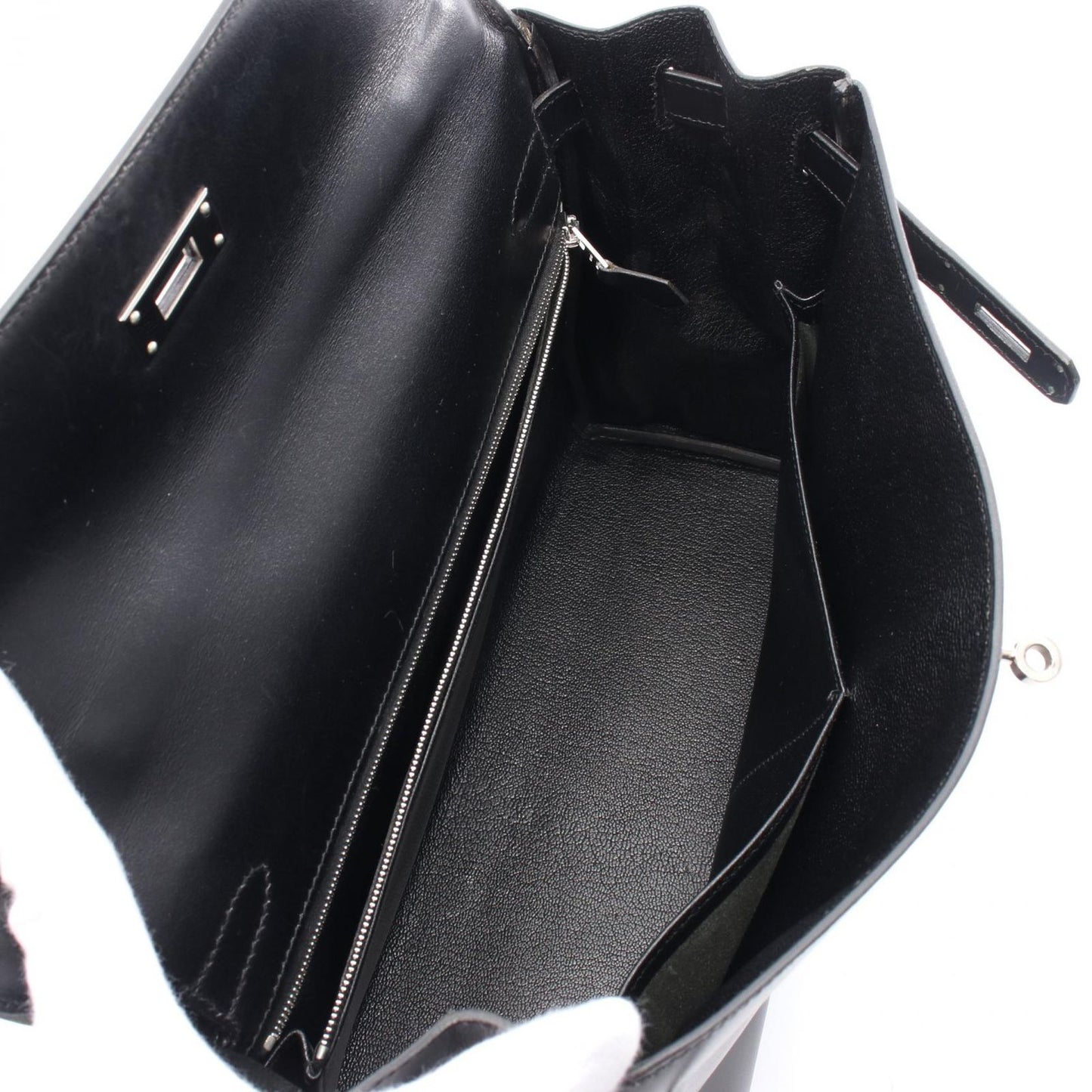 HERMES Kelly 32 Handbag in Black - Timeless Elegance