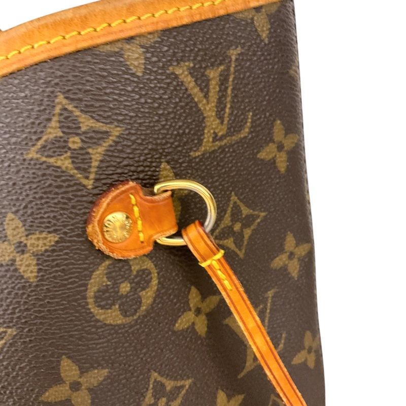 Louis Vuitton Neverfull MM Monogram Tote Bag - Brown