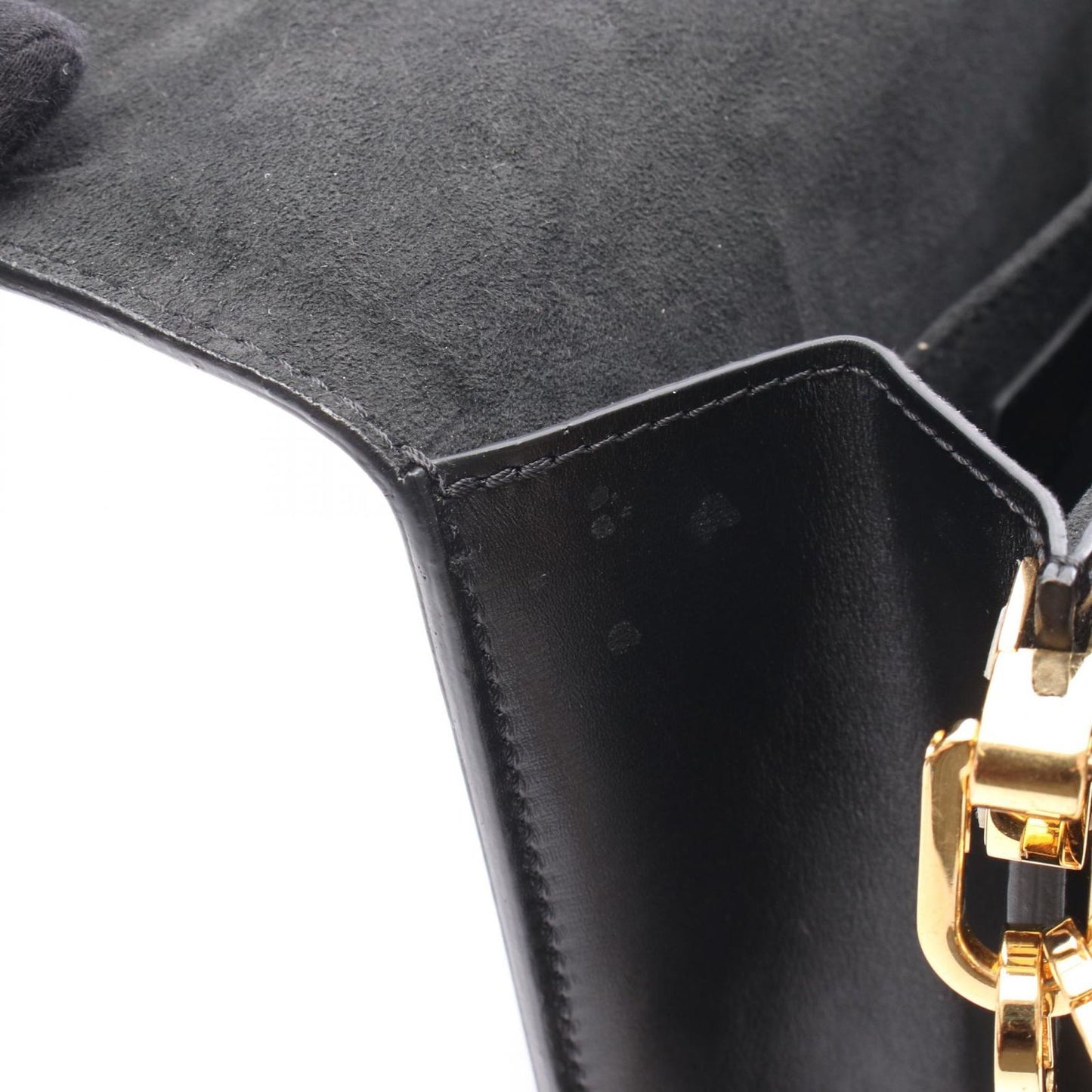 Louis Vuitton Dauphine MM Shoulder Bag - Timeless Elegance