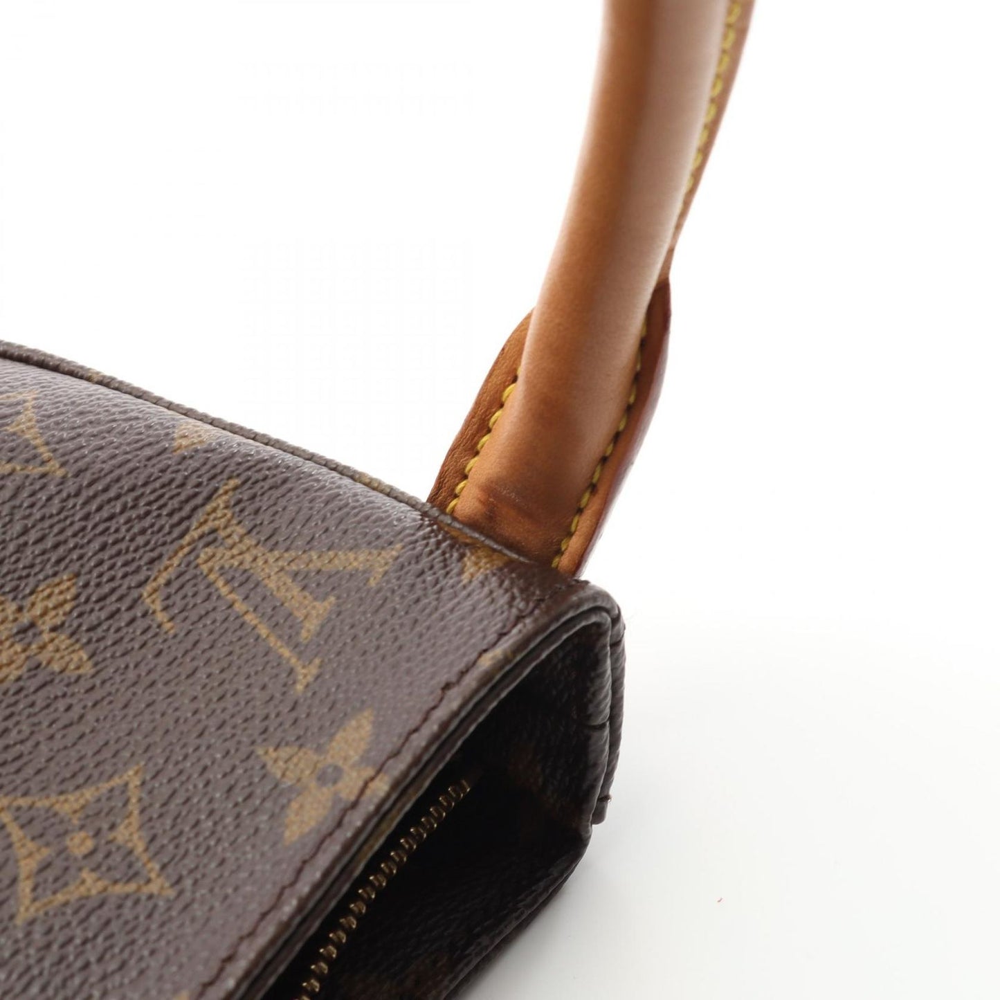 Louis Vuitton Looping GM Shoulder Bag - Timeless Elegance