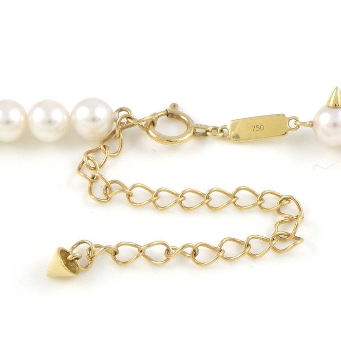 TASAKI Long Necklace in 18K Yellow Gold with Akoya Pearls