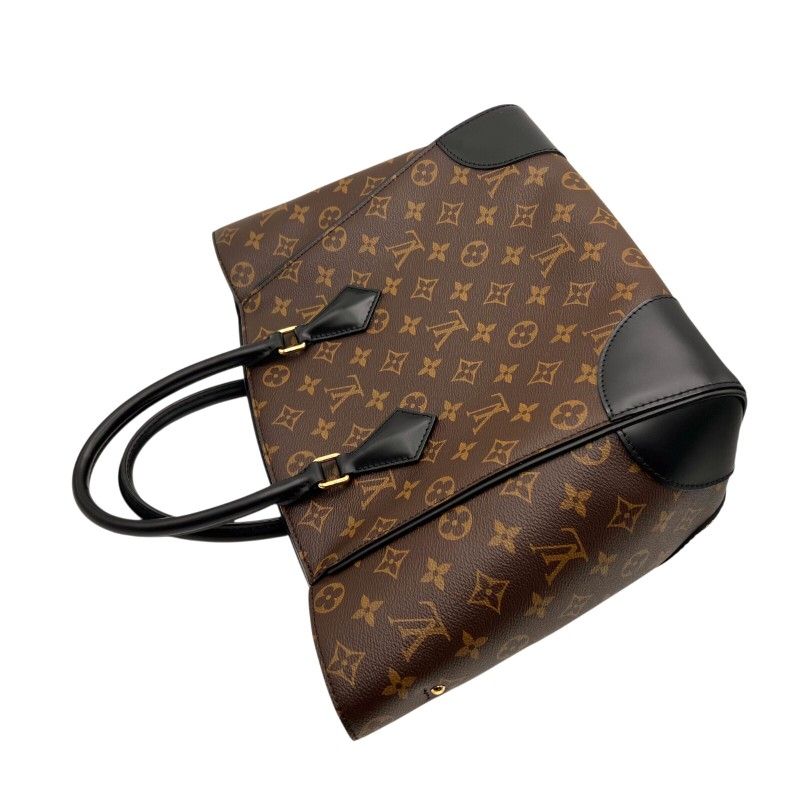 Louis Vuitton Phoenix PM Monogram Canvas Handbag - Exquisite Craftsmanship