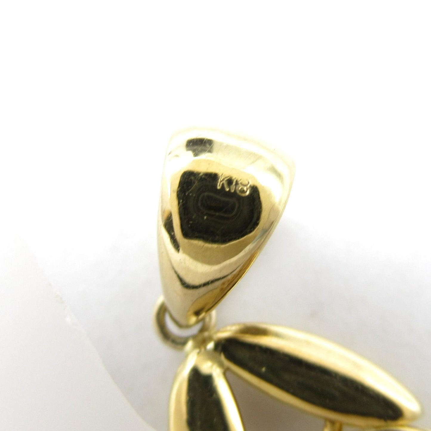 Exquisite K18 Yellow Gold Diamond Pendant - 9.1g Luxury Jewelry