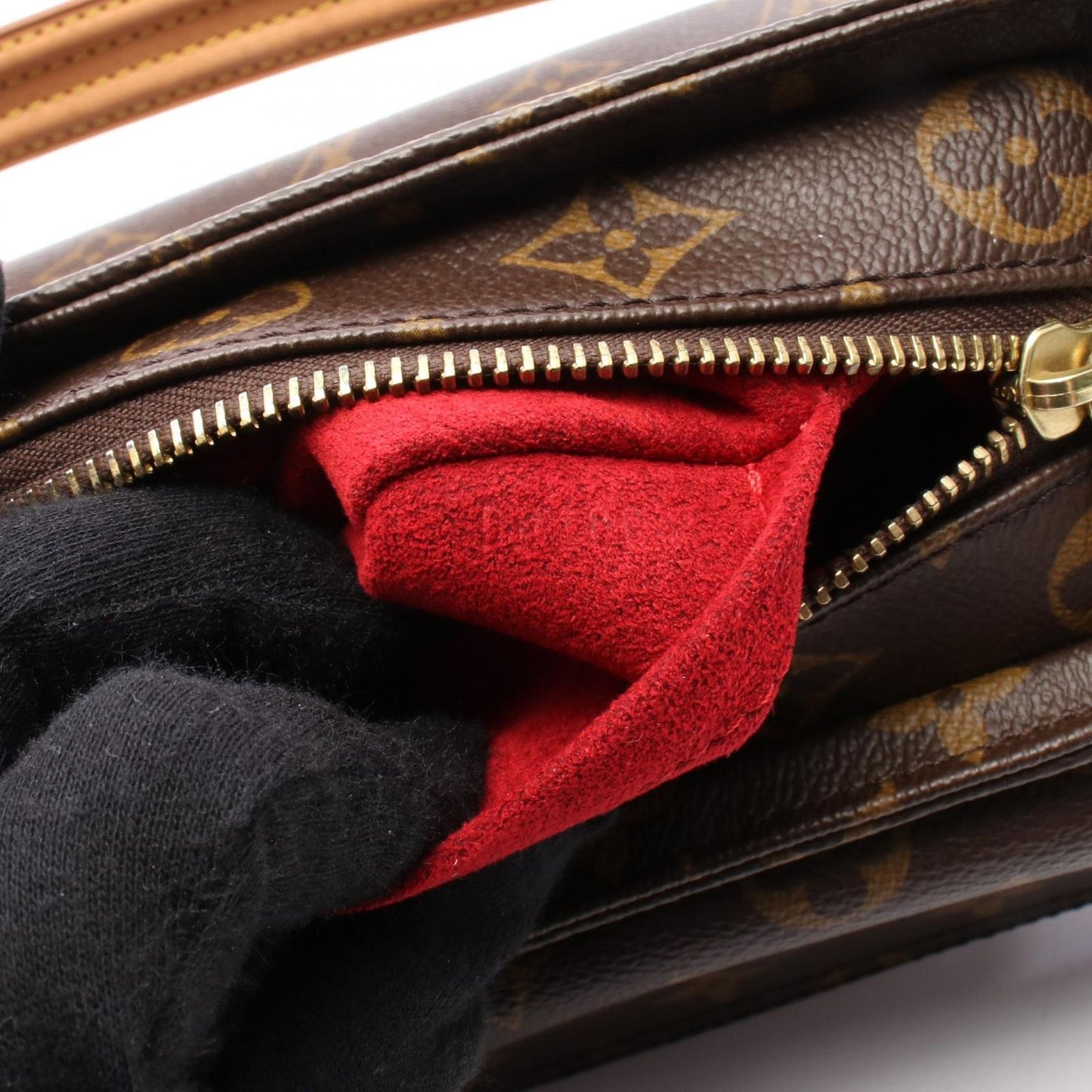 Louis Vuitton Viva Cite MM Shoulder Bag - Timeless Elegance