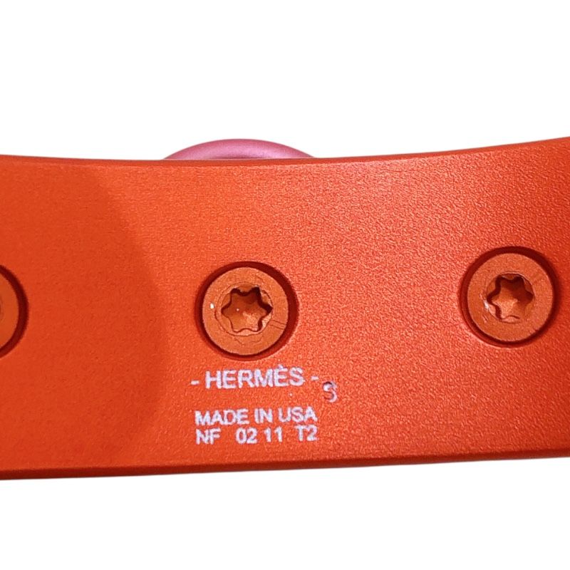 HERMES Medor Bracelet in Red Metal - Exquisite Luxury for Women