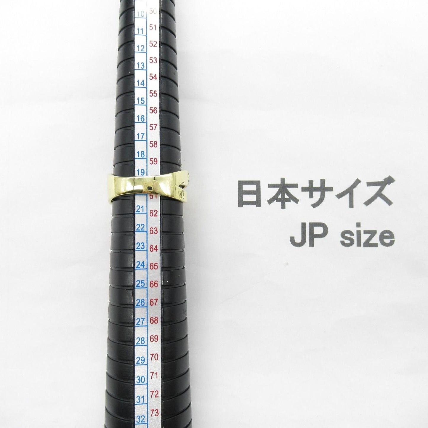 Exquisite K18 Yellow Gold Diamond Ring - Timeless Elegance