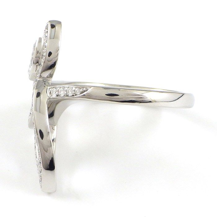 HARRY WINSTON Lily Cluster Ring with Marquise and Round Diamonds