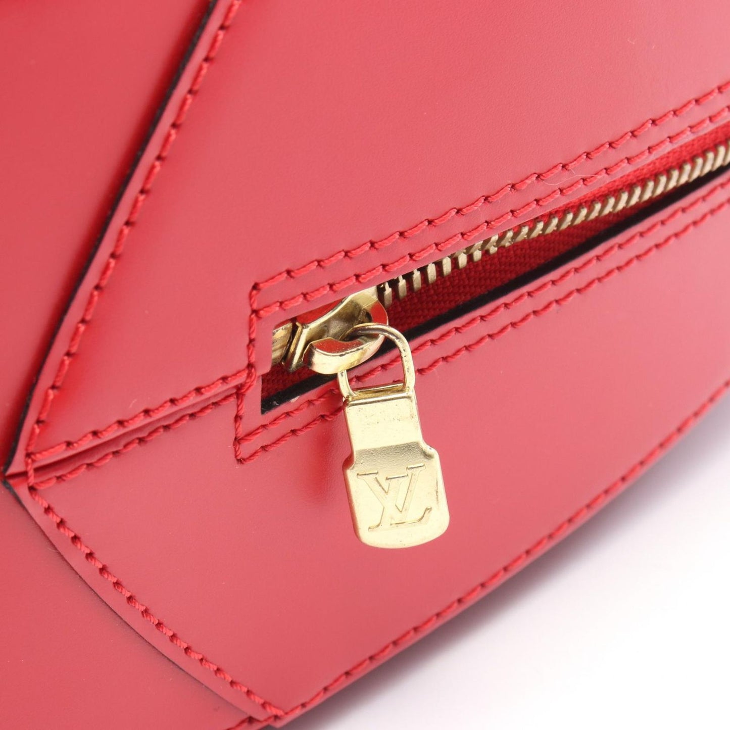 Louis Vuitton Sabron Handbag in Castilian Red - Exquisite Craftsmanship