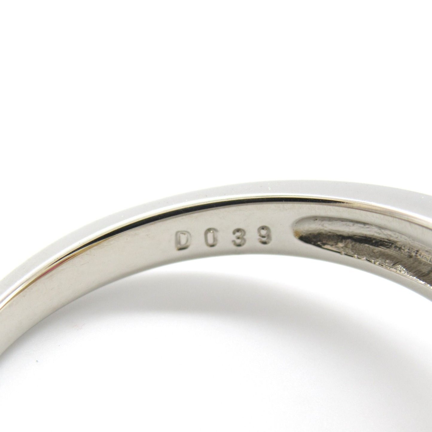 Exquisite Ruby and Diamond Ring in Platinum and Yellow Gold