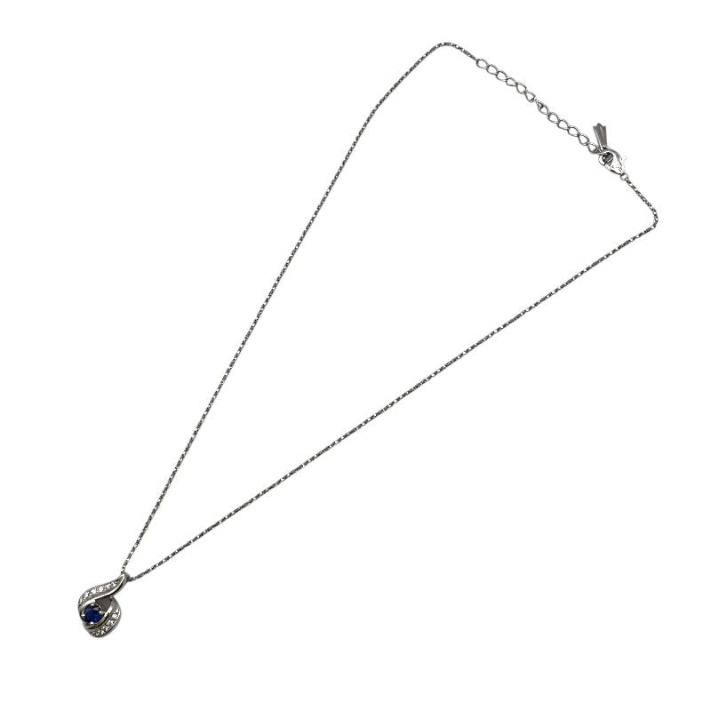 Pola Platinum Necklace Pt900 - Exquisite Silver Elegance