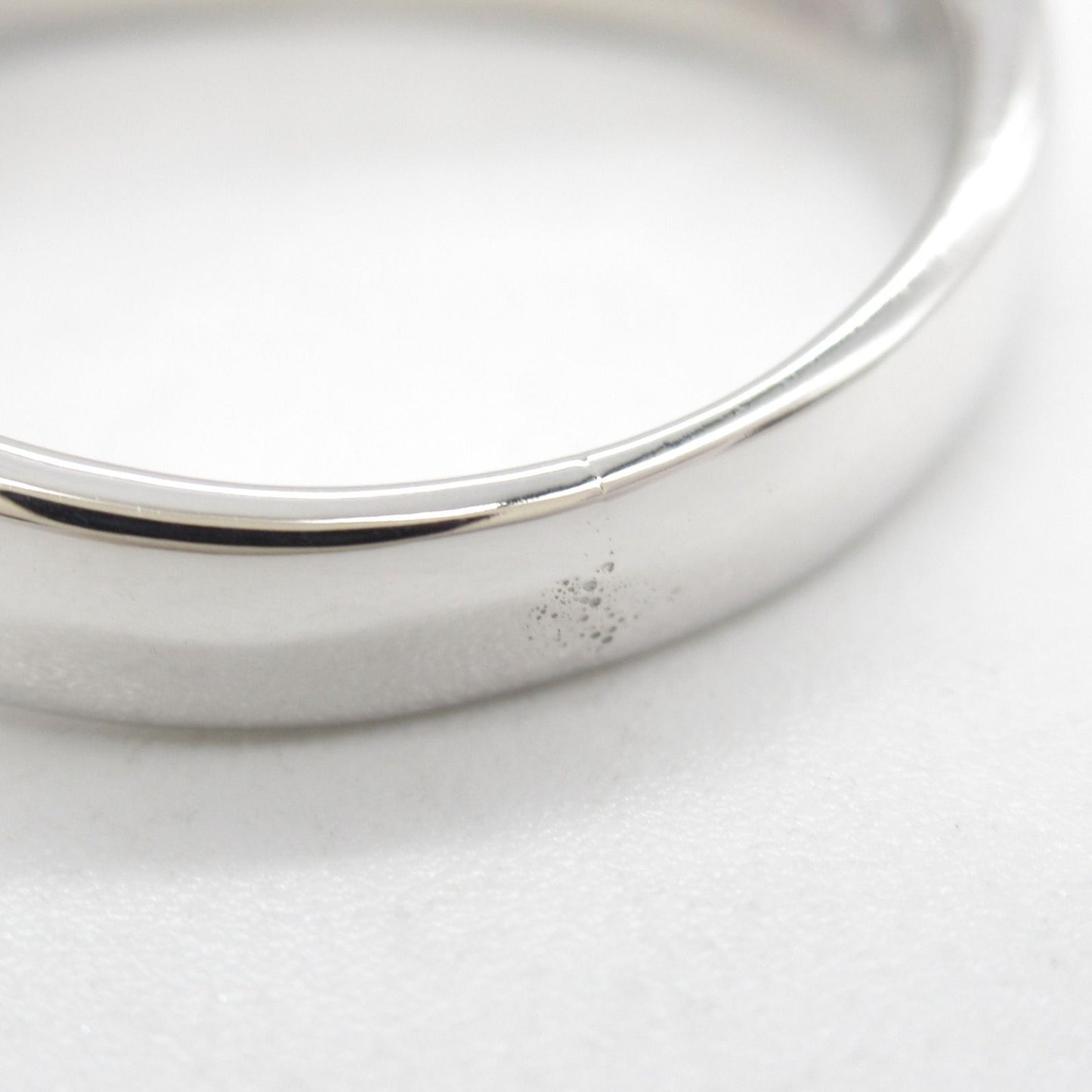 Exquisite Ruby and Diamond Ring in K18 White Gold