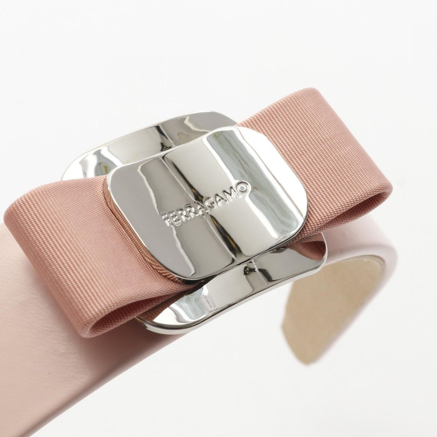 Salvatore Ferragamo Vara Ribbon Headband in Pink - Exquisite Elegance