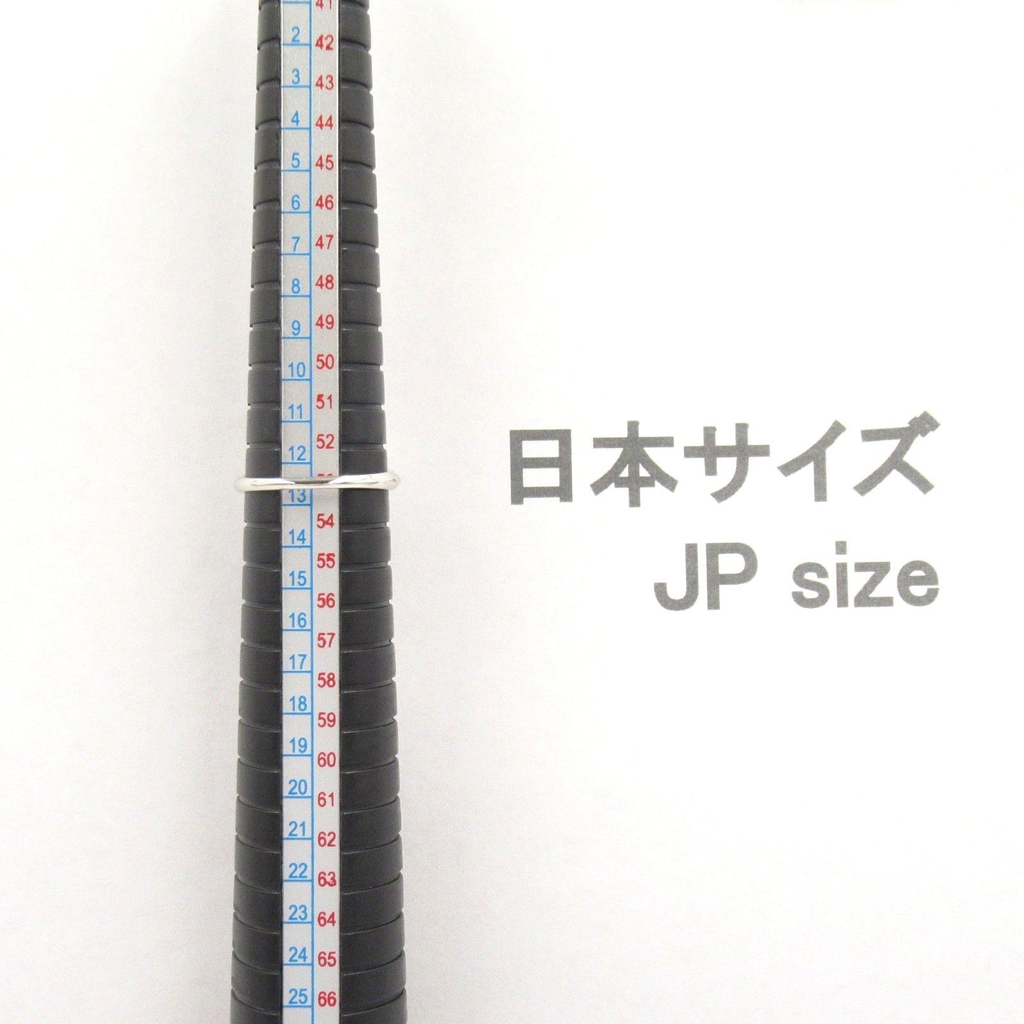 Exquisite Emerald & Diamond Ring in Platinum - A Timeless Treasure