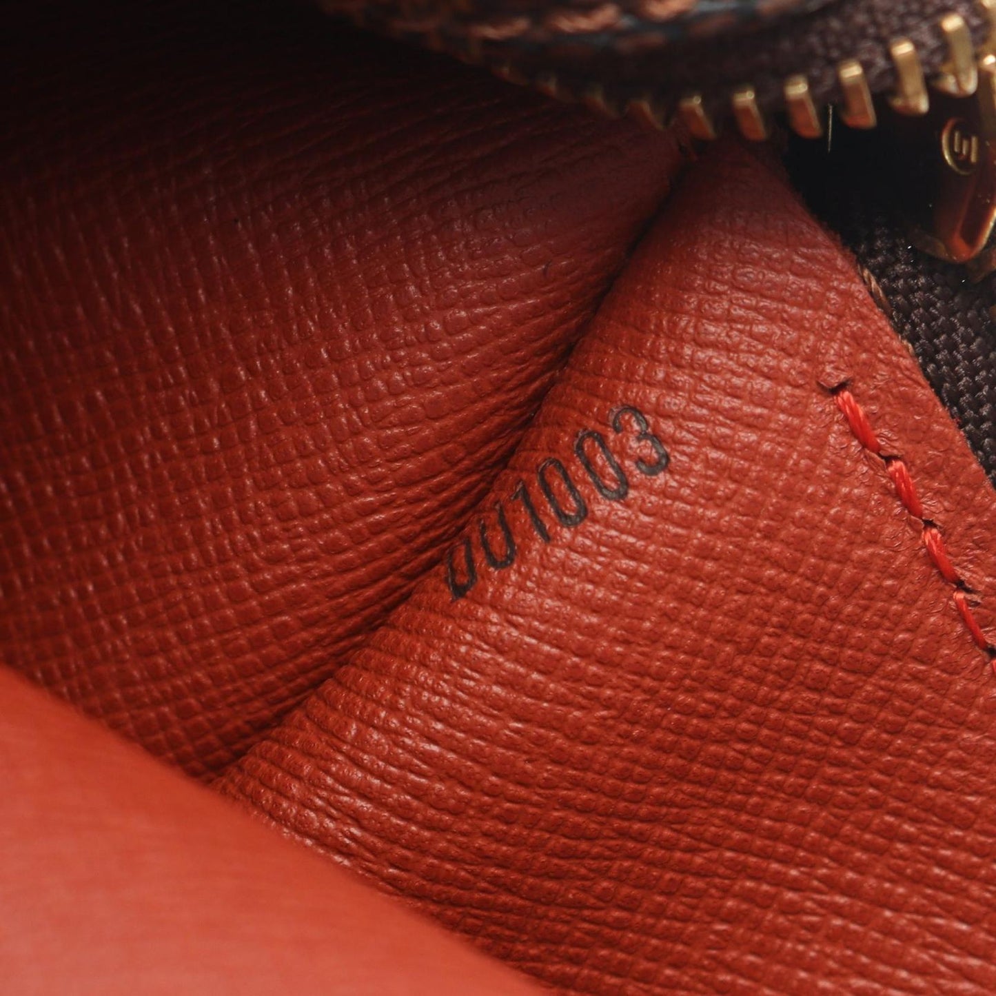 Louis Vuitton Papillon 26 Handbag - Timeless Elegance in Brown