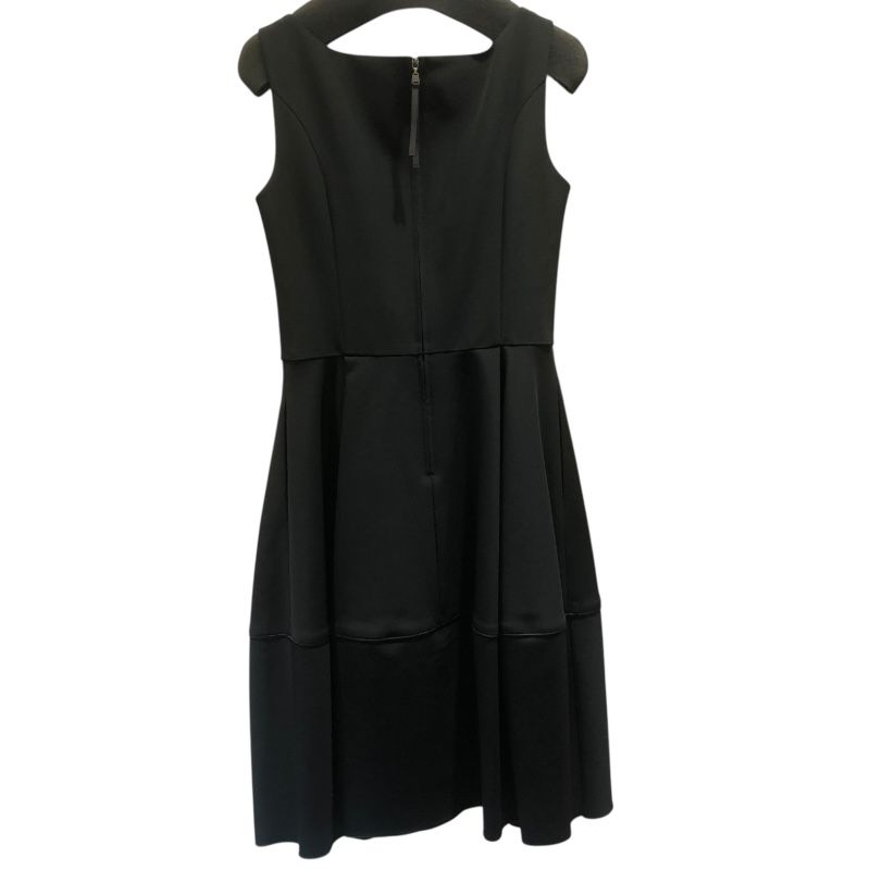 Foxy New York Black Sleeveless Dress - Timeless Elegance